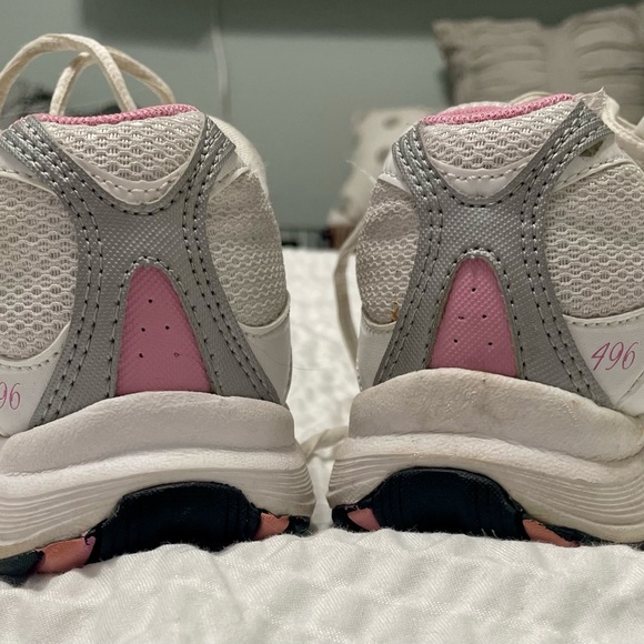 New Balance Women’s Walking Shoe - Picture 7 of 11